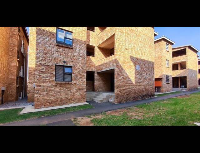 3 BEDROOM APARTMENT FOR SALE IN ALBERTSDAL